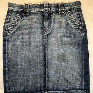 7 for all Mankind Denim Skirt Size 27 Fitted Blue MINT